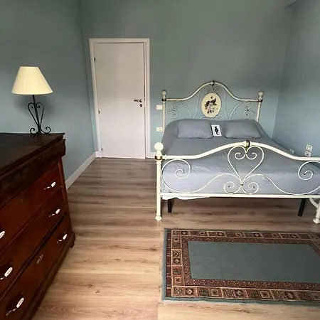 Lizas Apartment *