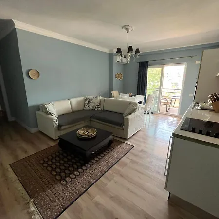 Lizas Apartment Himare